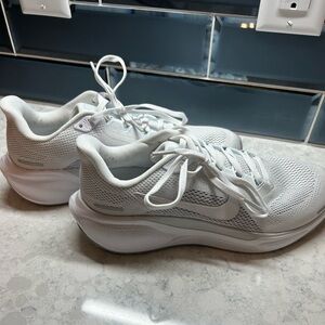 Nike Women’s White Mesh Running Sneakers